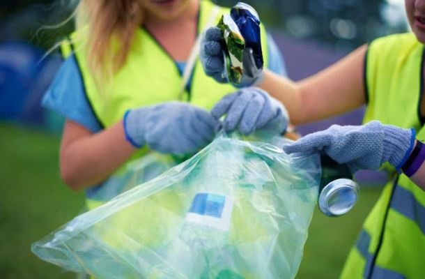 Adesione delle lavoratrici e dei lavoratori somministrate/i in missione presso tutte le imprese utilizzatrici pubbliche e private del comparto igiene ambientale allo sciopero nazionale del 17 ottobre 2025