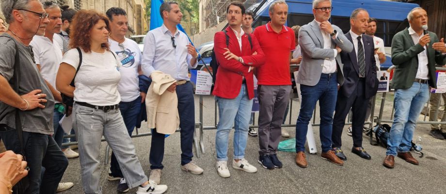 Vertenza ex Navigator. UILTemp NIdiL FeLSA: “Basta rinvii. Esigiamo risposte certe”